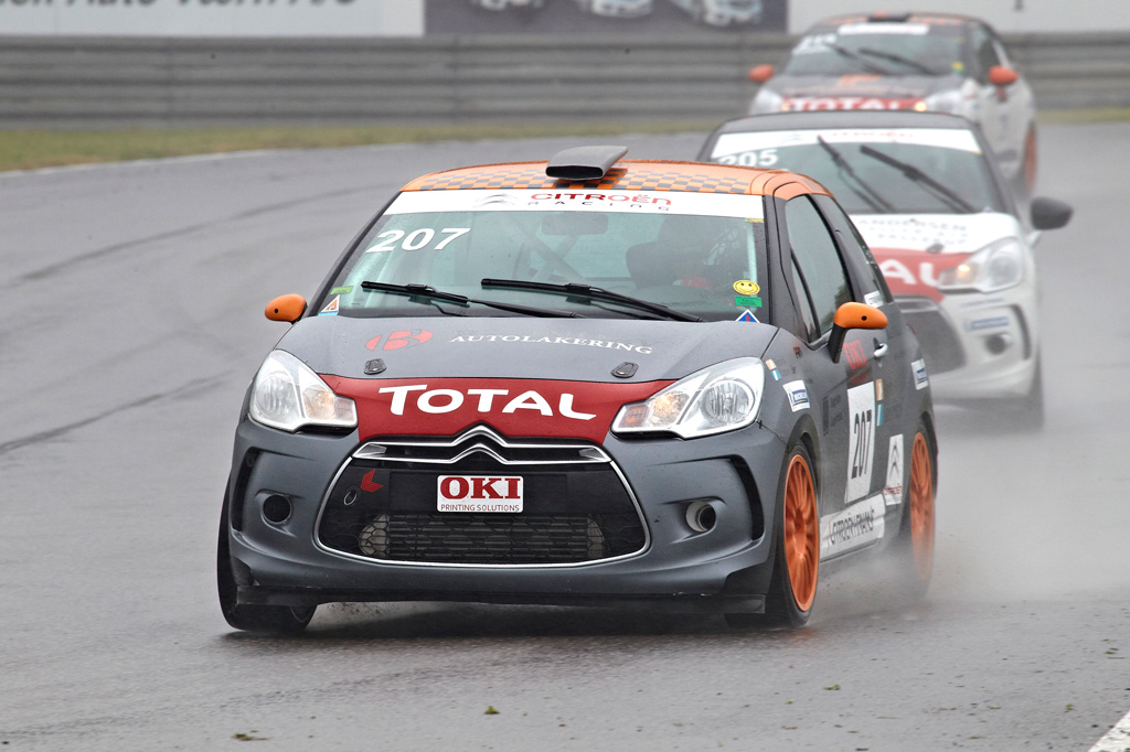 Lørdag d. 16. juni køres det tredje ud af seks løb i årets Citroën DS3 Cup. 11 kørere stiller op på Sturup banen i Sverige.